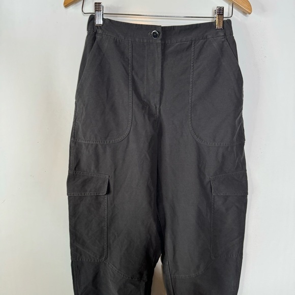 Lululemon Light Utilitech Cargo Pocket High-Rise Pant
Graphite Grey Size 27 - Picture 6 of 10